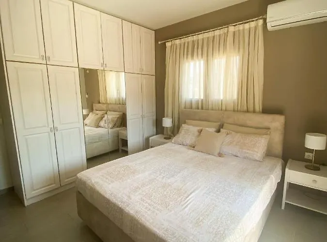 Daire Villeta Nikol Lixouri