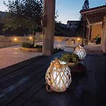 Villeta Nikol Апартаменты Ликсури