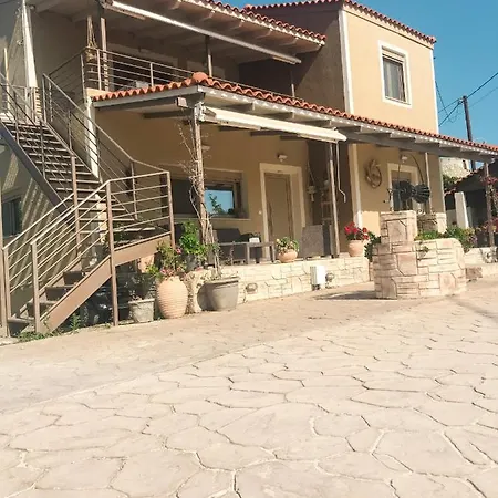 Villeta Nikol * Lixouri